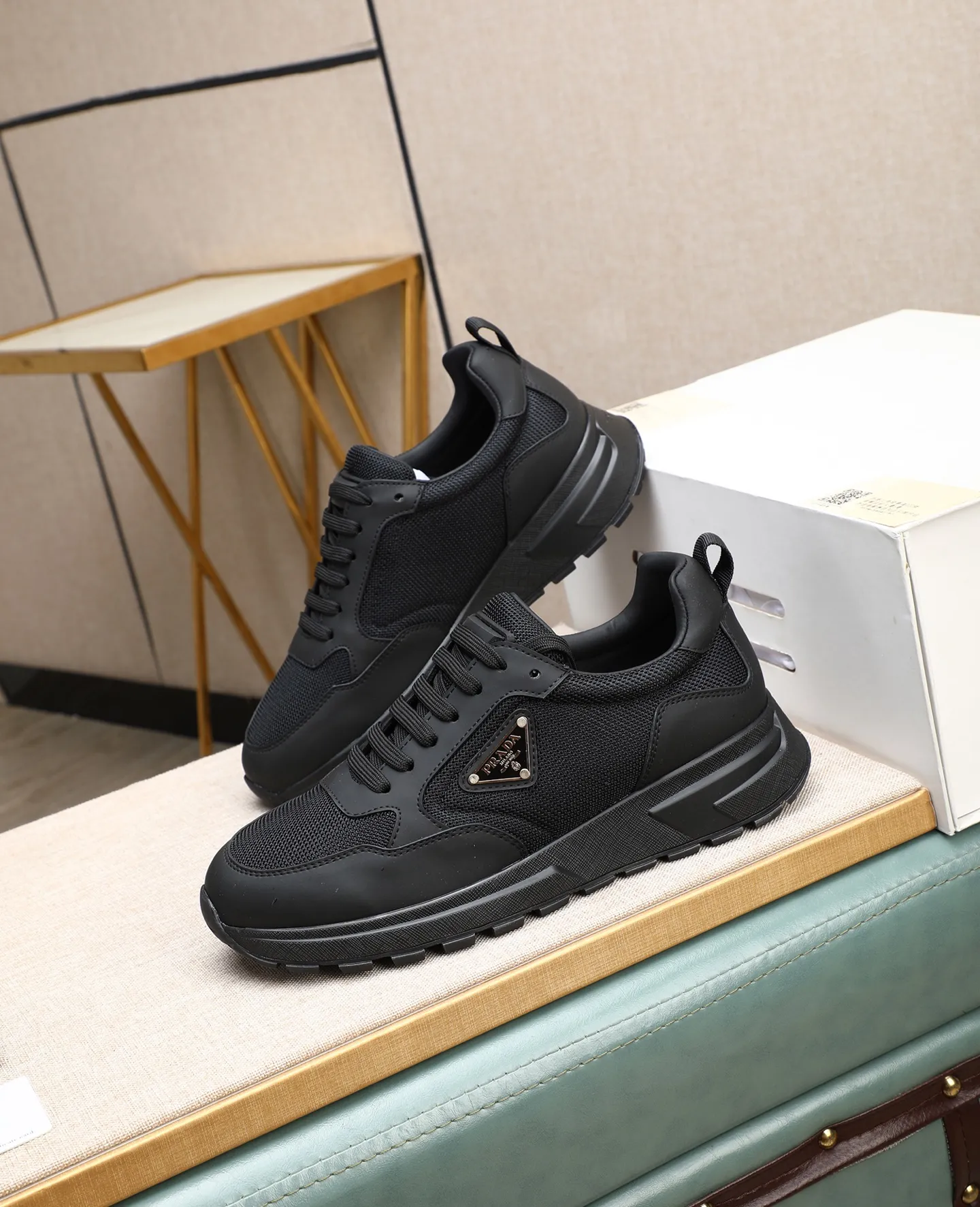 Men's shoes 💰540 🌹🌹[PRADA—Prada] latest model 🙈original replica! 👟👟👟Available here. The workmanship is top-notch. The upper is made from Italy. 🇮🇹Imported first-layer cowhide. ❗️Breathable cowhide lining@Suitable for travel. The original version has an enlarged engraved sole, making it suitable for all kinds of travels, showing low-key luxury. Let quality speak for itself. Color: Size: 38-44